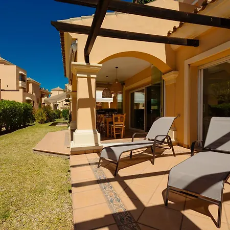 Newly Renovated With Large Private And Glazed Terrace, Close To The In Elviria, East Marbella