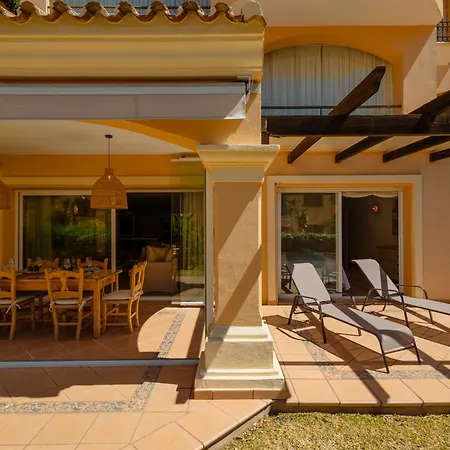 Newly Renovated With Large Private And Glazed Terrace, Close To The In Elviria, East Apartment Marbella